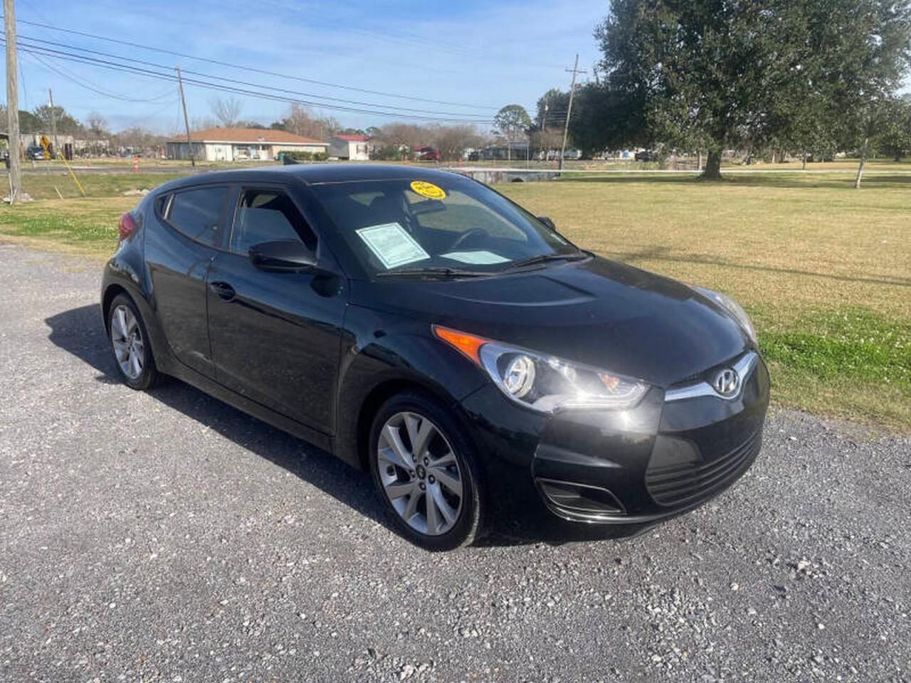 2016 Hyundai Veloster Base 6MT