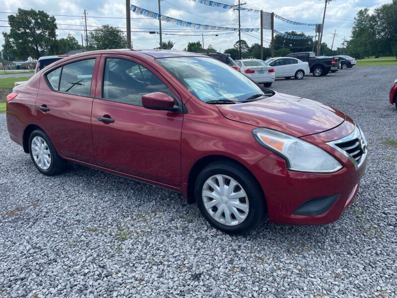 2016 Nissan Versa 1.6 S 5M
