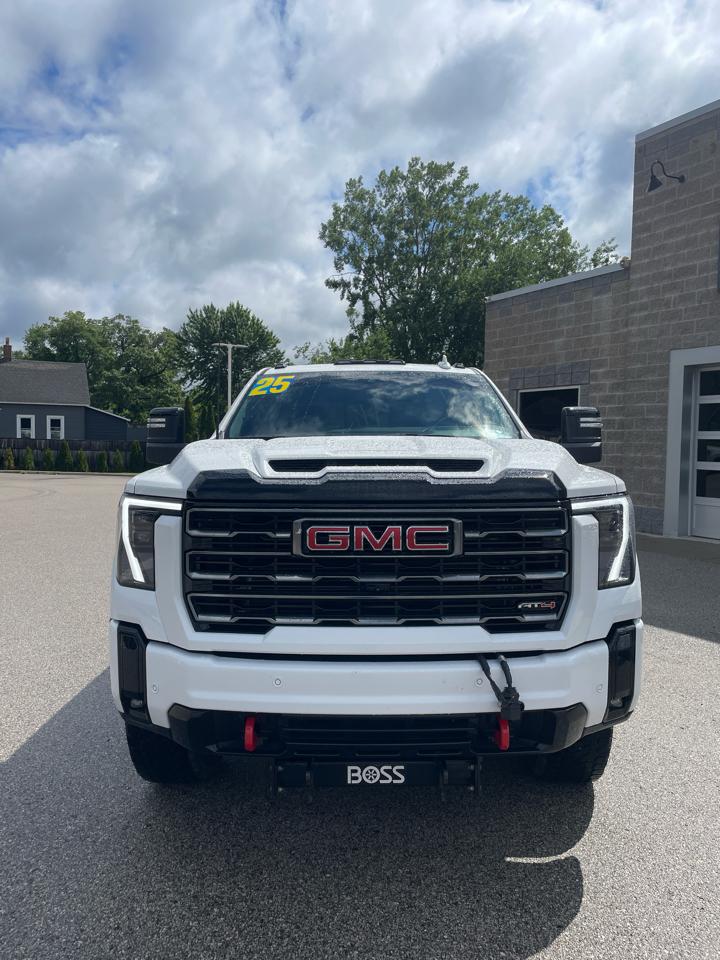 GMC Sierra 2500HD 4WD Crew Cab 159" AT4 2025