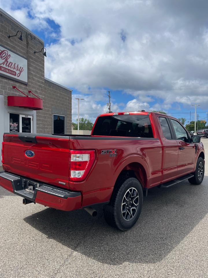 Ford F-150 XLT 4WD SuperCab 6.5' Box 2023