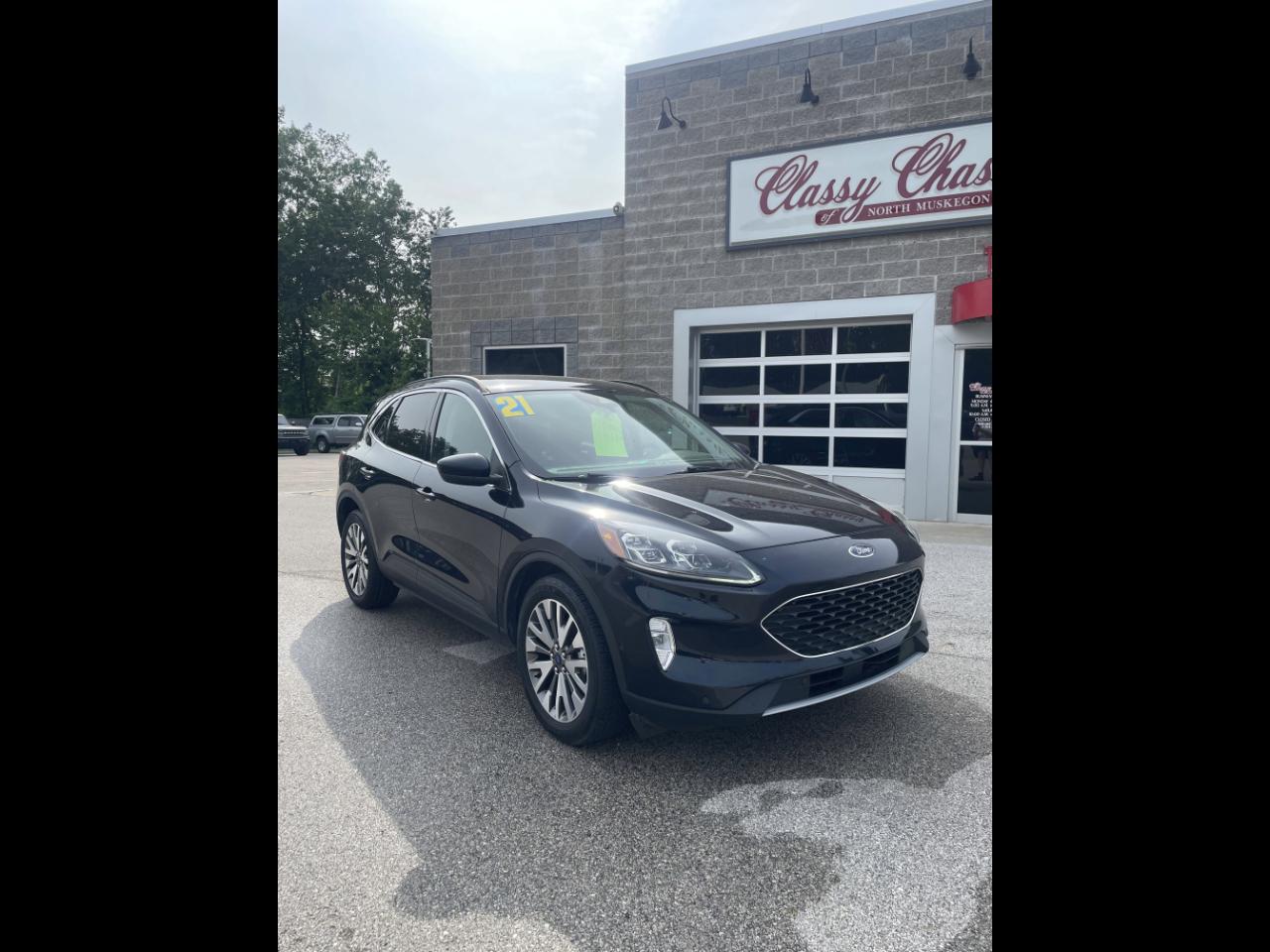 2021 Ford Escape Titanium Hybrid AWD