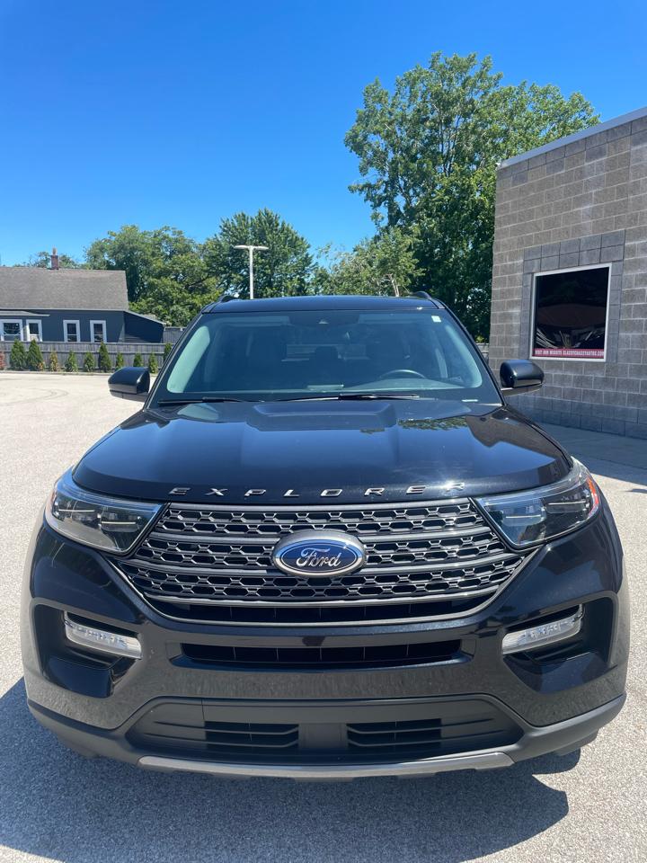 Ford Explorer XLT 4WD 2023