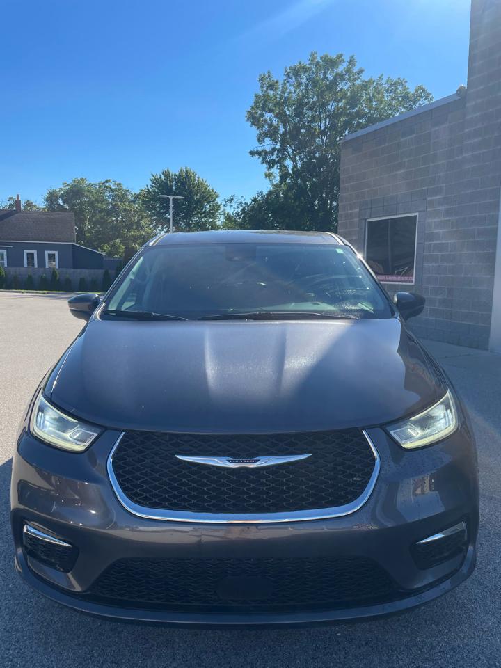 Chrysler Pacifica Touring L FWD 2023
