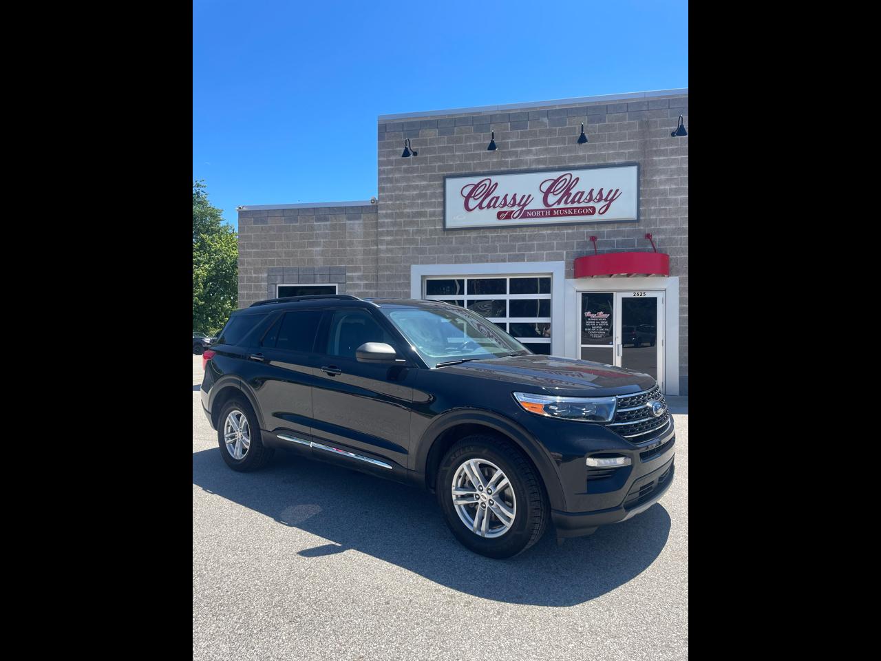 2023 Ford Explorer XLT 4WD
