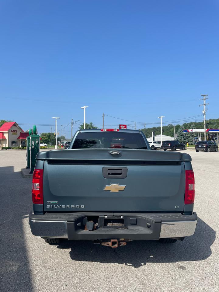 Chevrolet Silverado 1500 4WD Ext Cab 143.5" LT 2011