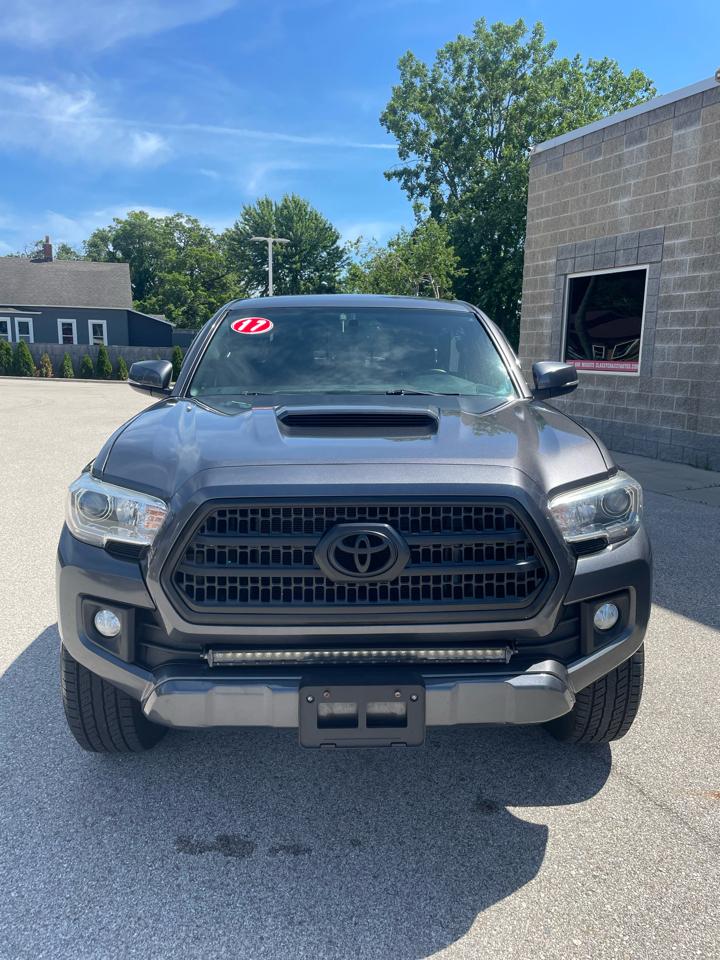 Toyota Tacoma TRD Off Road Double Cab 5' Bed V6 4x4 MT (Natl) 2017