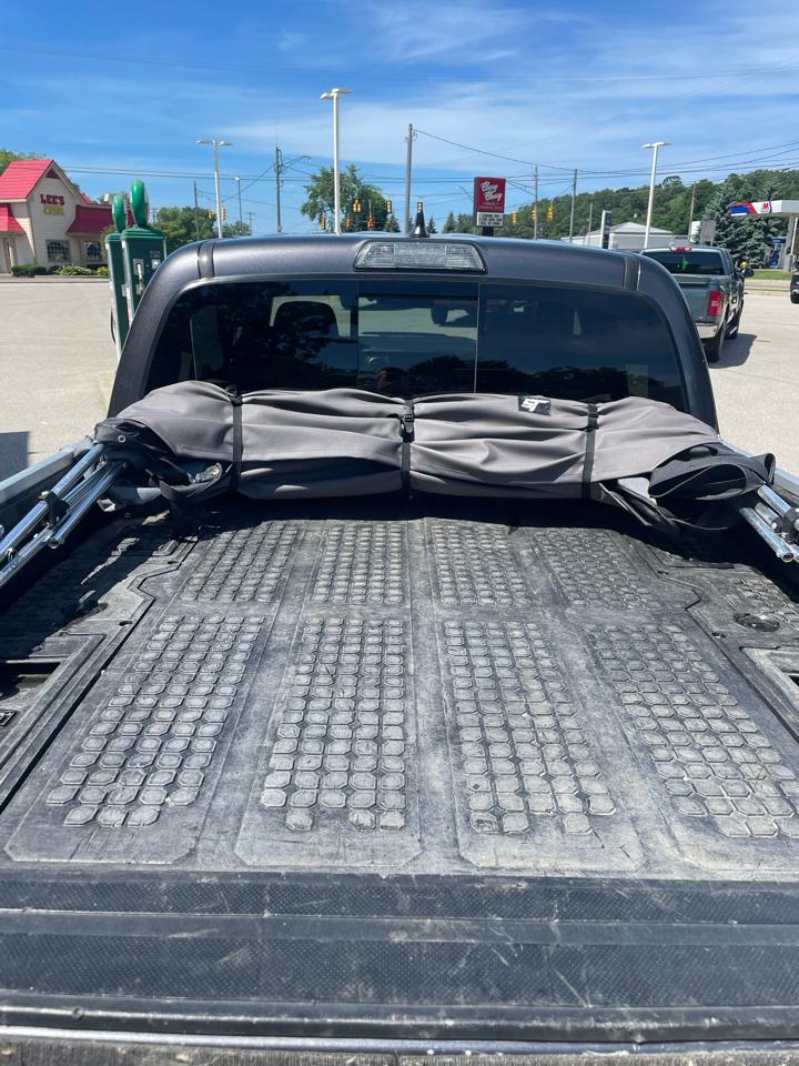Toyota Tacoma TRD Off Road Double Cab 5' Bed V6 4x4 MT (Natl) 2017