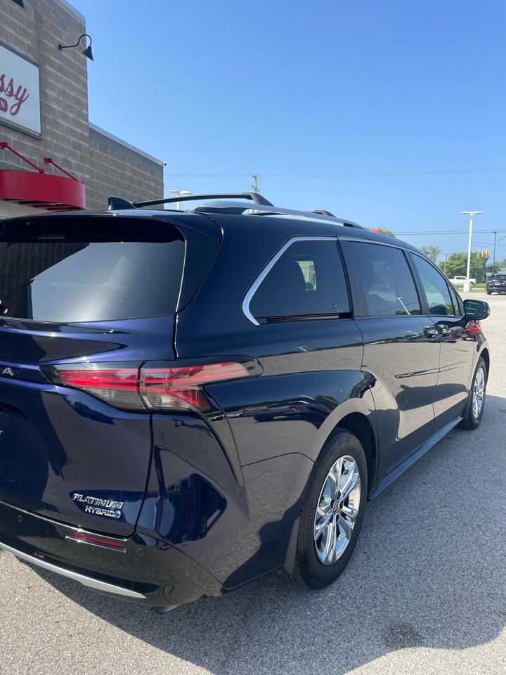 Toyota Sienna Platinum AWD 7-Passenger (Natl) 2024