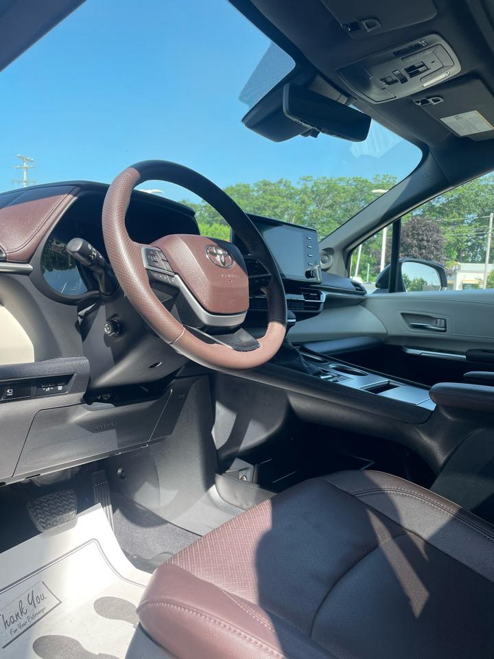 Toyota Sienna Platinum AWD 7-Passenger (Natl) 2024