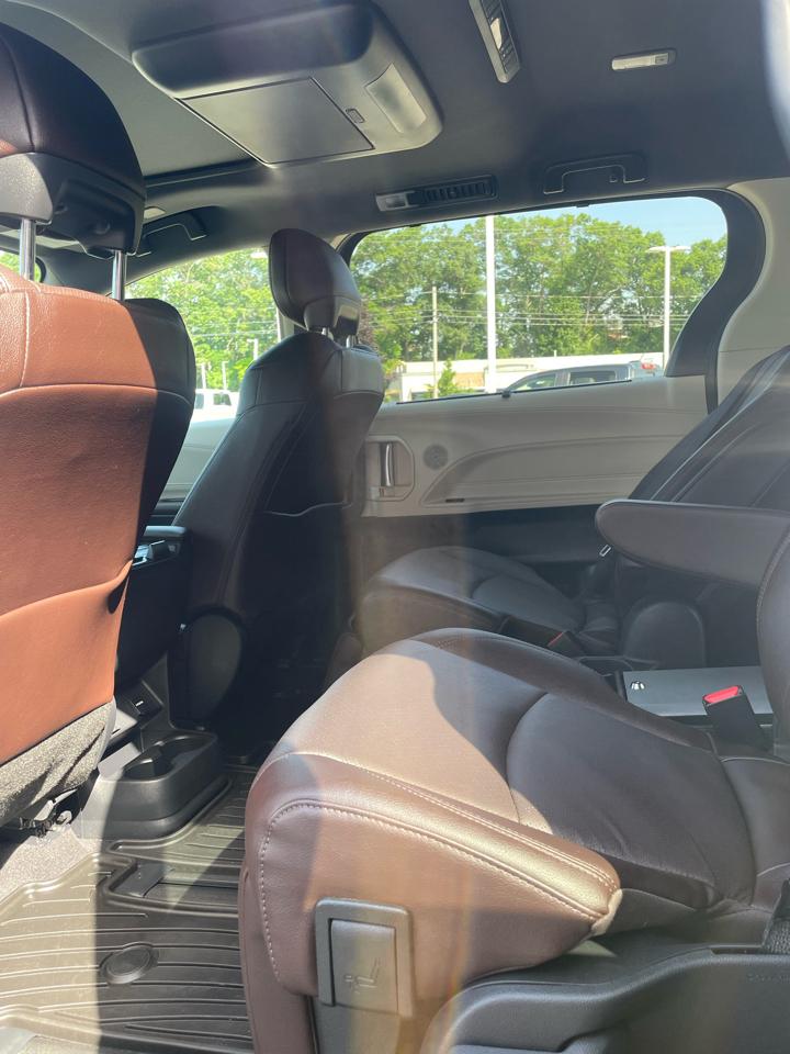 Toyota Sienna Platinum AWD 7-Passenger (Natl) 2024