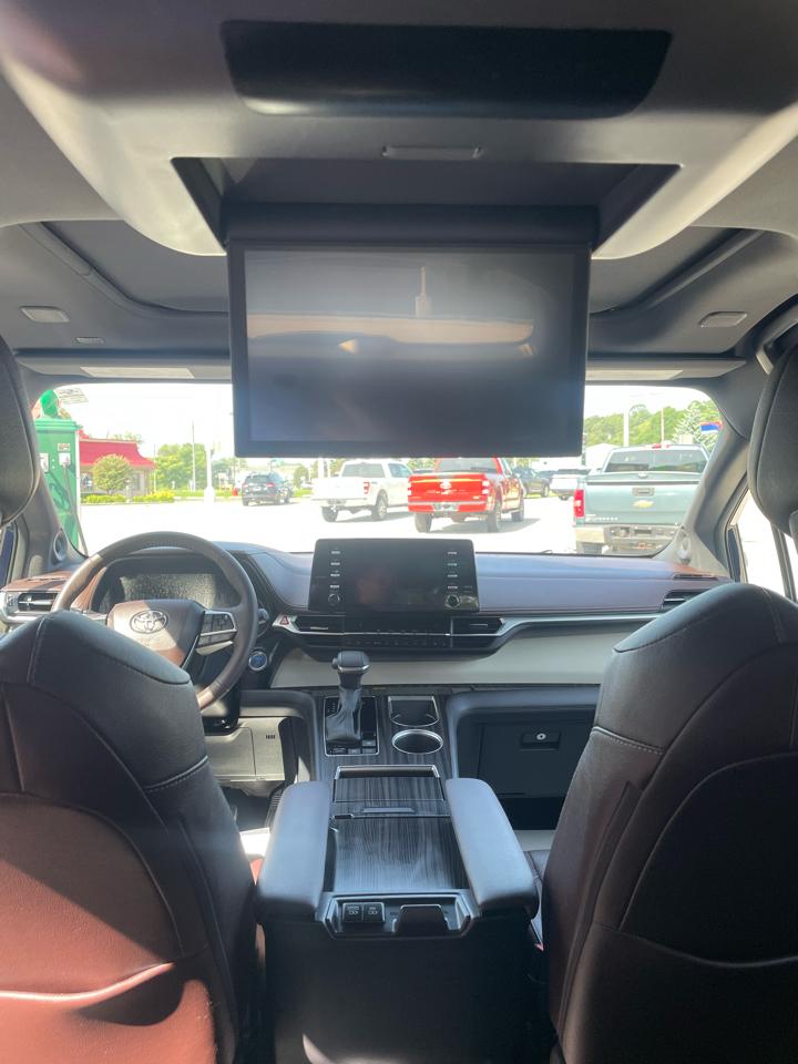 Toyota Sienna Platinum AWD 7-Passenger (Natl) 2024