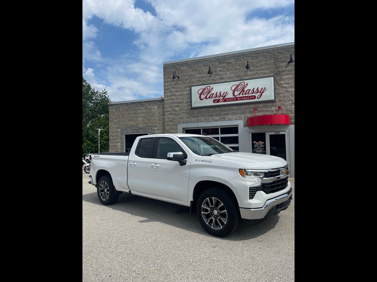 Chevrolet Silverado 1500 4WD Double Cab 147" LT w/2FL 2024
