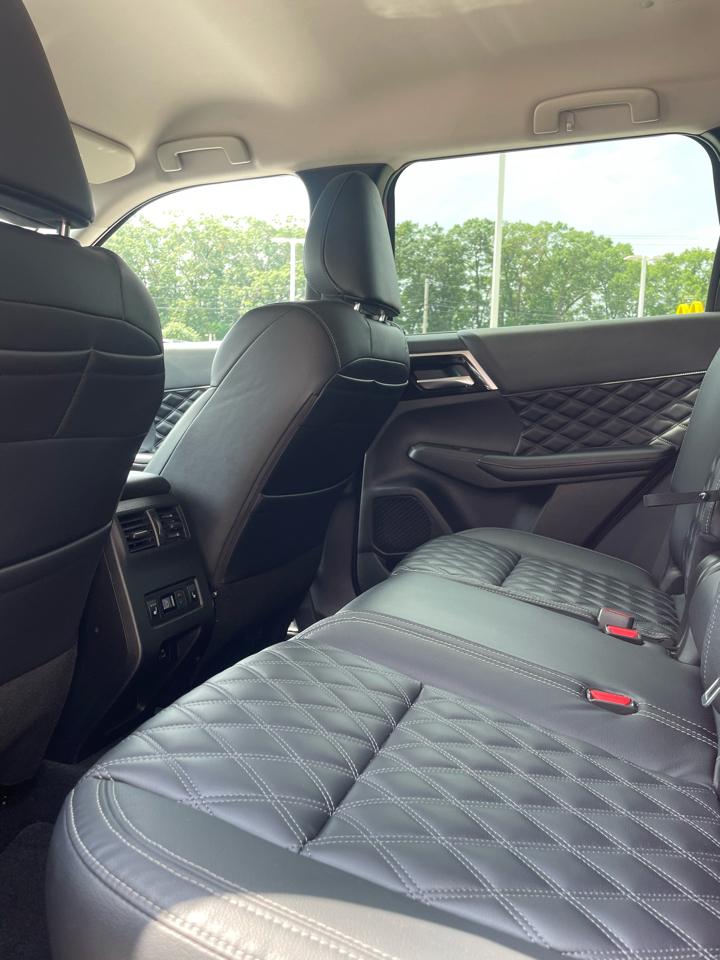 Mitsubishi Outlander SEL S-AWC 2022