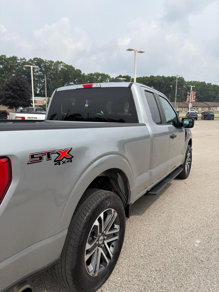 Ford F-150 XLT 4WD SuperCab 6.5' Box 2023