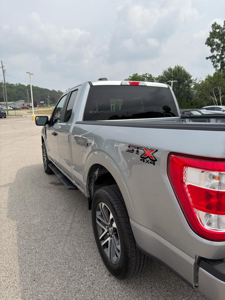Ford F-150 XLT 4WD SuperCab 6.5' Box 2023