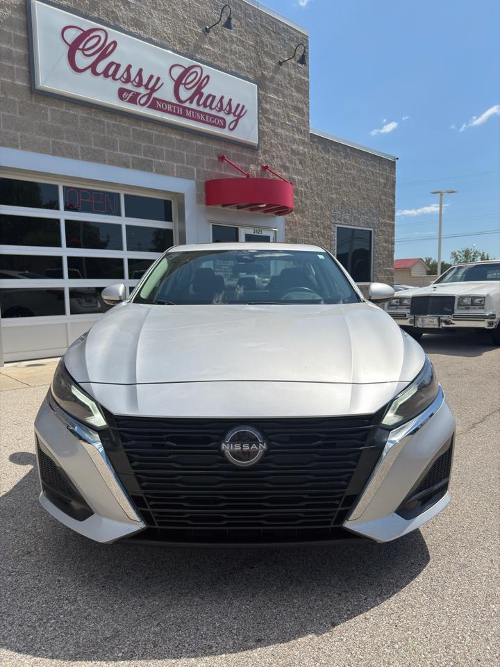 Nissan Altima 2.5 SV AWD Sedan 2023