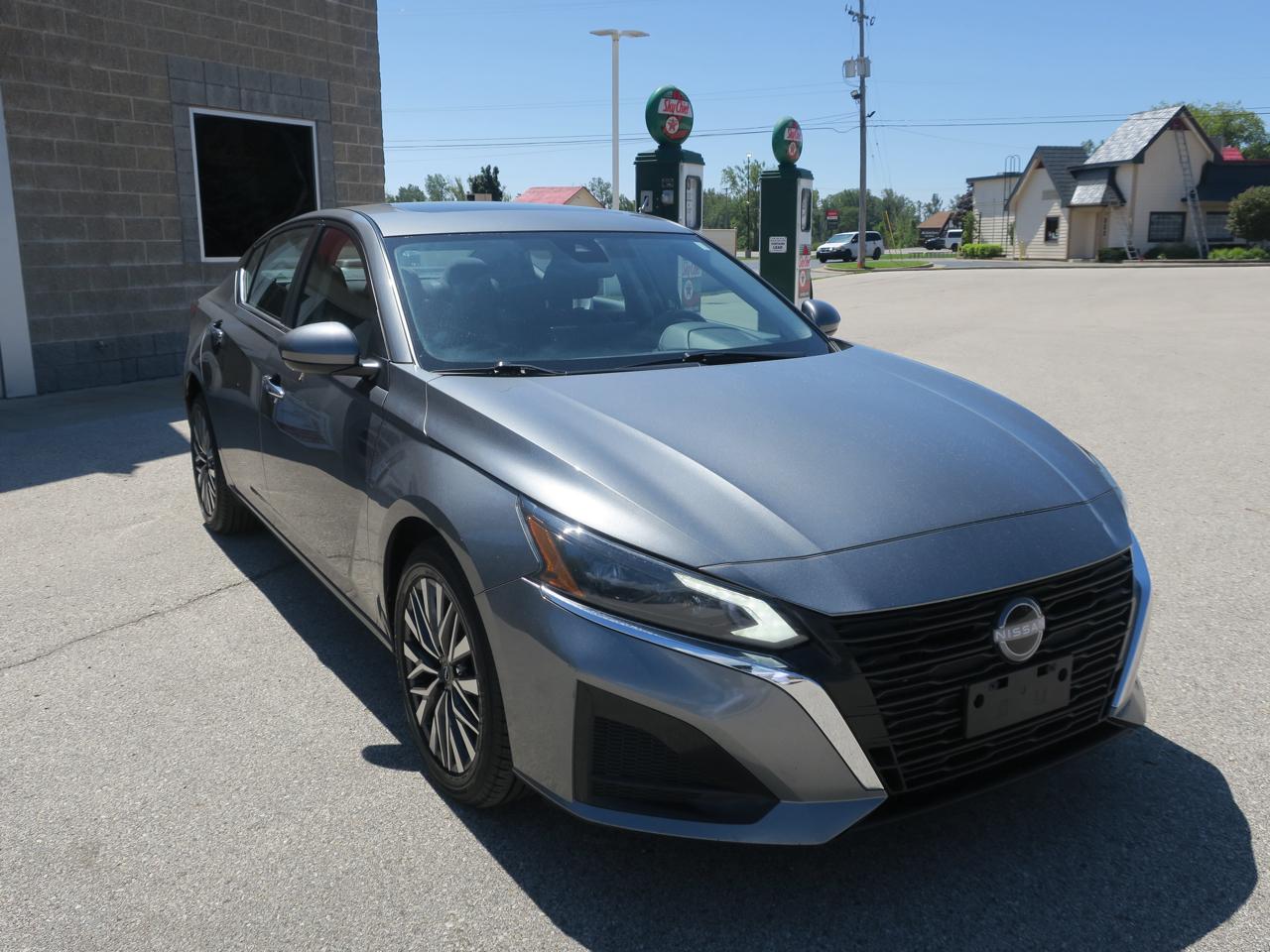 Nissan Altima 2.5 SV AWD Sedan 2023