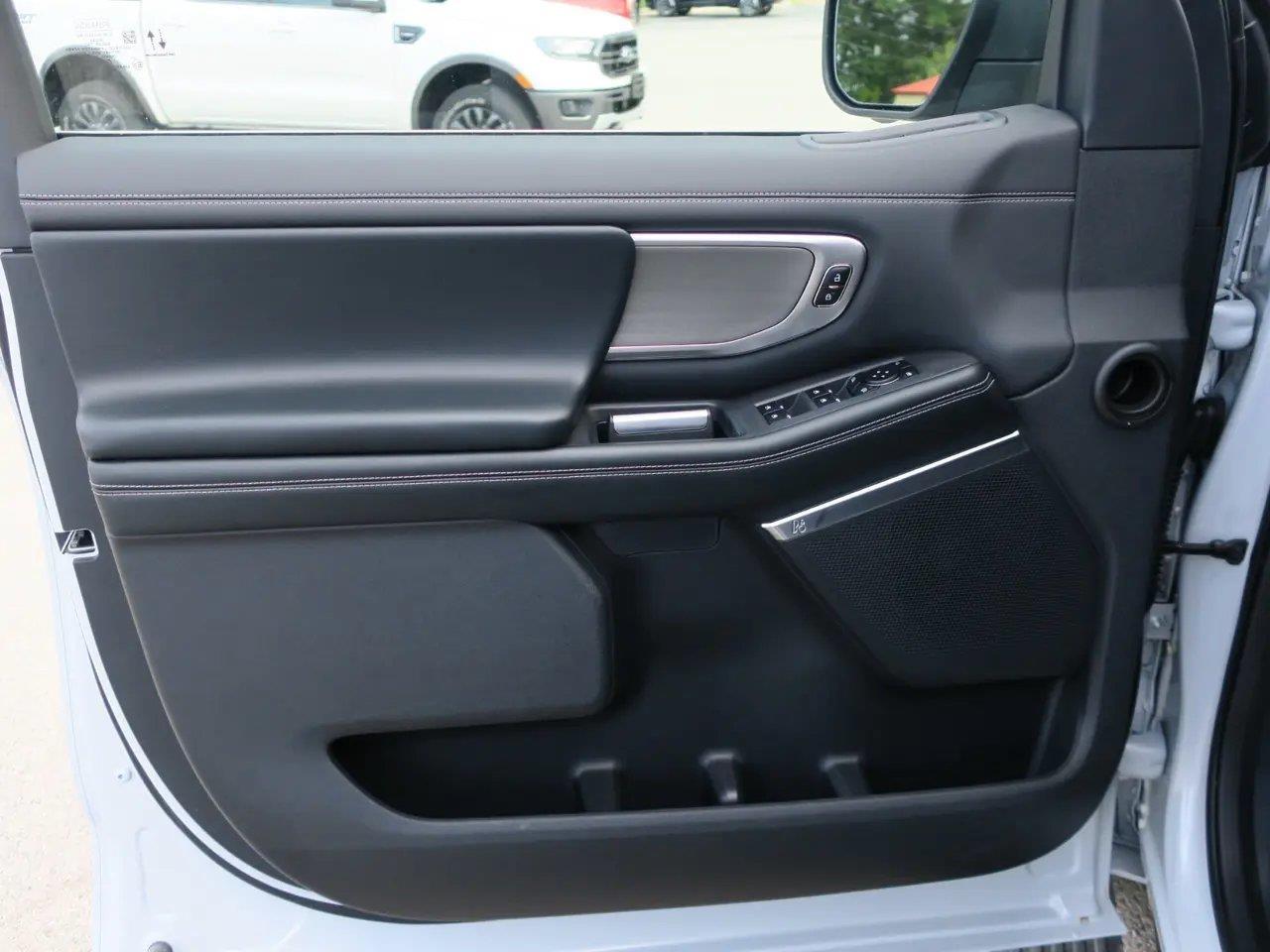 Ford Expedition Platinum 4x4 2025
