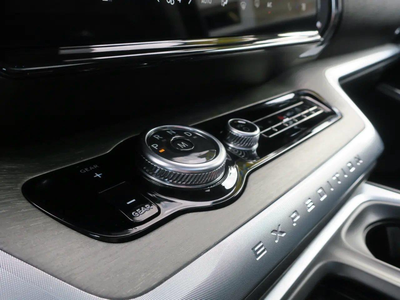 Ford Expedition Platinum 4x4 2025