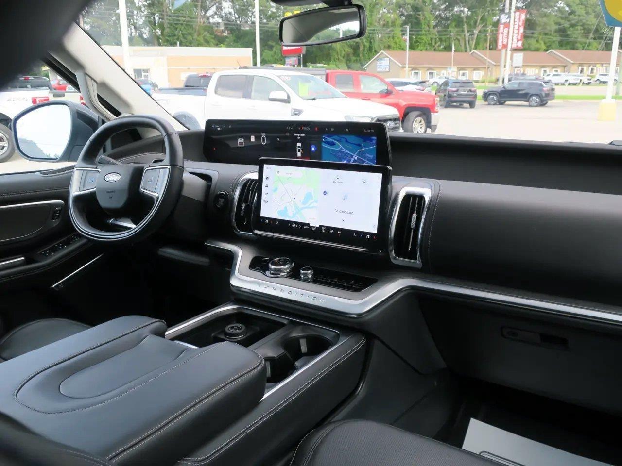 Ford Expedition Platinum 4x4 2025