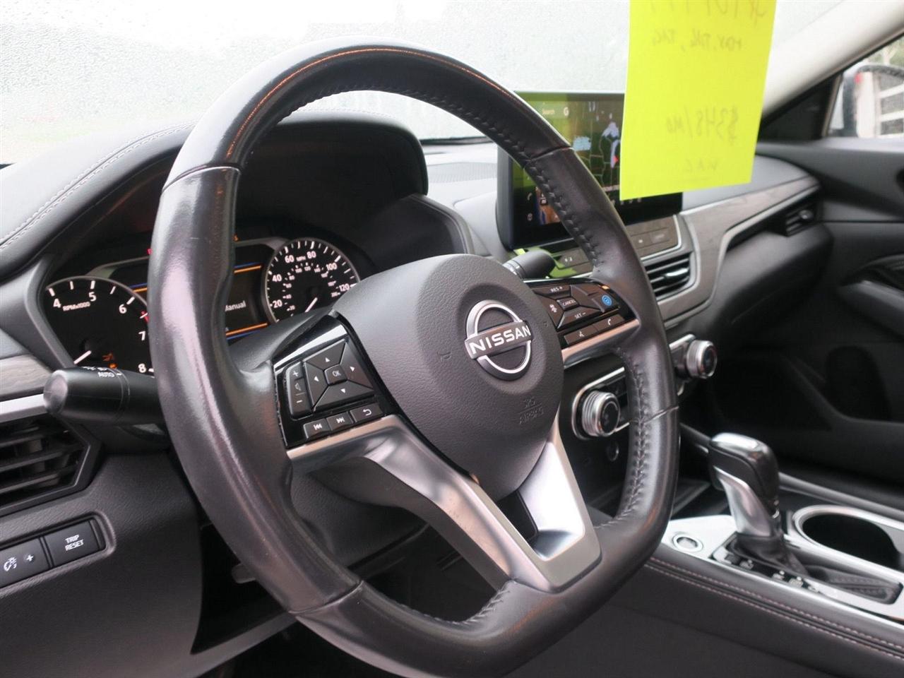 Nissan Altima photo 20