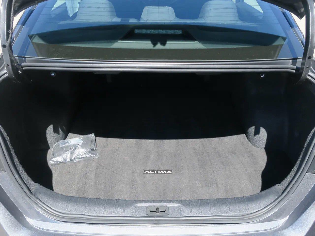 Nissan Altima 2.5 SV AWD Sedan 2023
