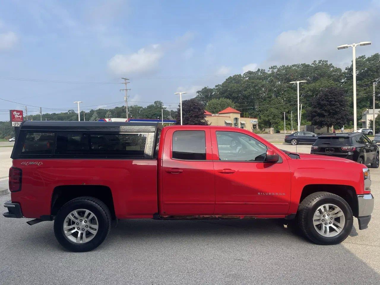 Chevrolet Silverado 1500 4WD Double Cab 143.5" LT w/1LT 2017
