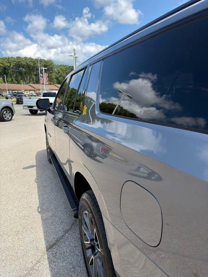 Chevrolet Suburban 4WD 4dr Z71 2021