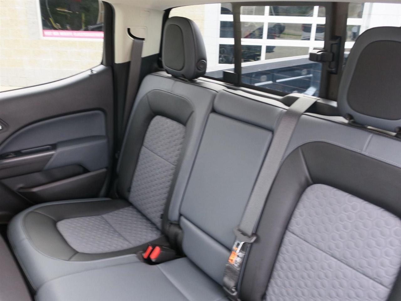 2020 Chevrolet Colorado Z71 - Photo 24