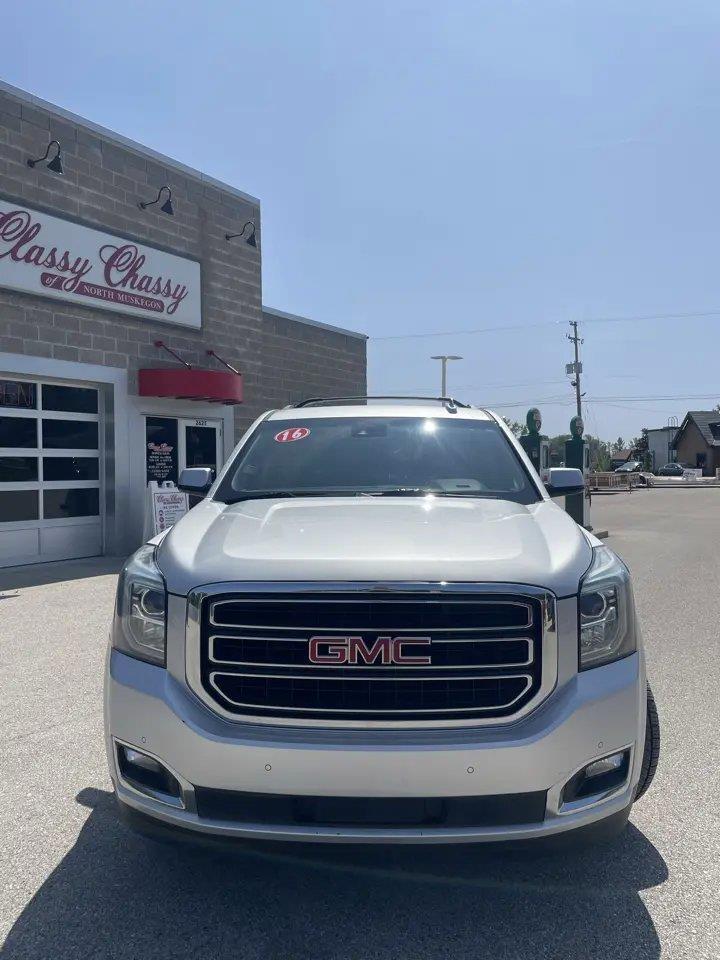 GMC Yukon XL 4WD 4dr SLT 2016