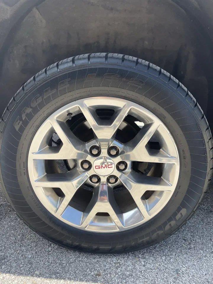GMC Yukon XL 4WD 4dr SLT 2016