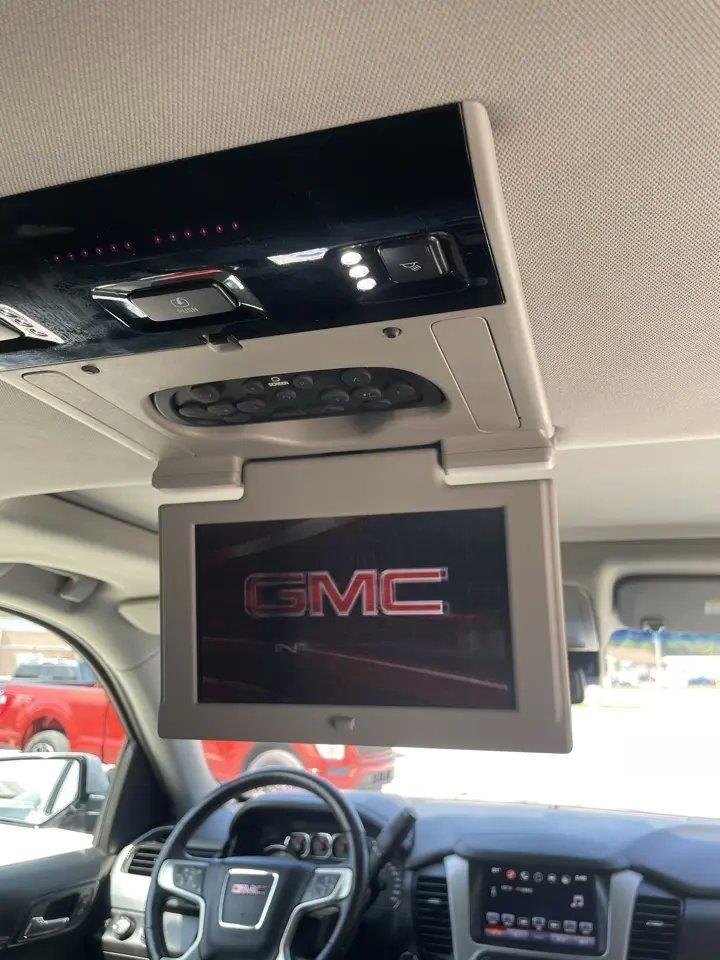 GMC Yukon XL 4WD 4dr SLT 2016