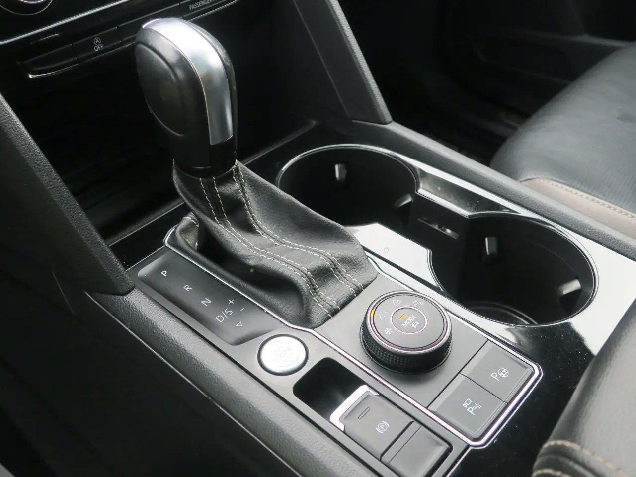Volkswagen Atlas 2.0T SEL Premium 4MOTION *Ltd Avail* 2021
