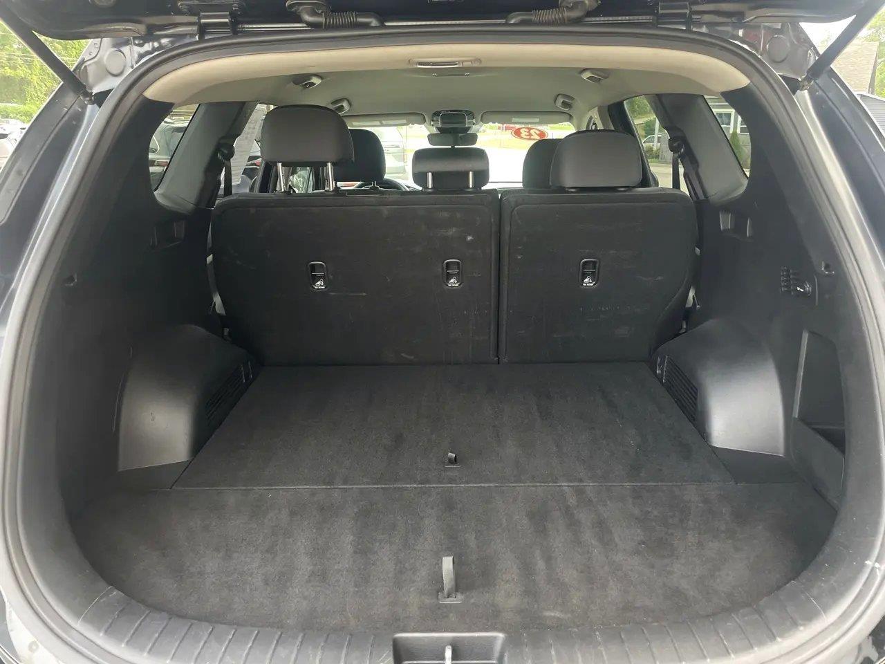 Hyundai Santa Fe SE AWD 2023