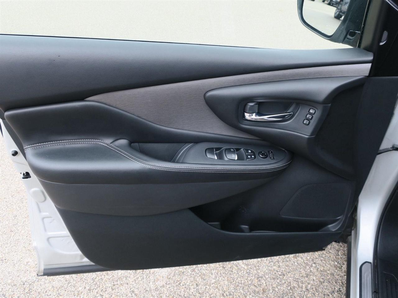 Nissan Murano photo 16