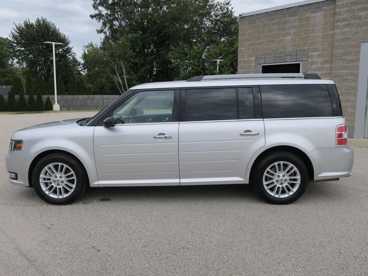 Ford Flex photo 3