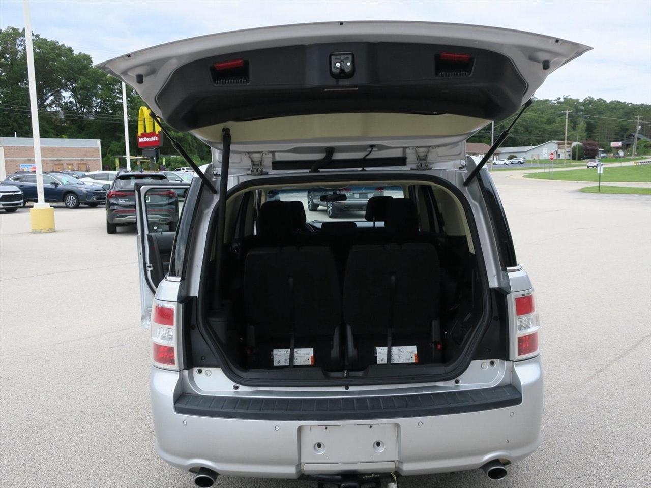 Ford Flex photo 9