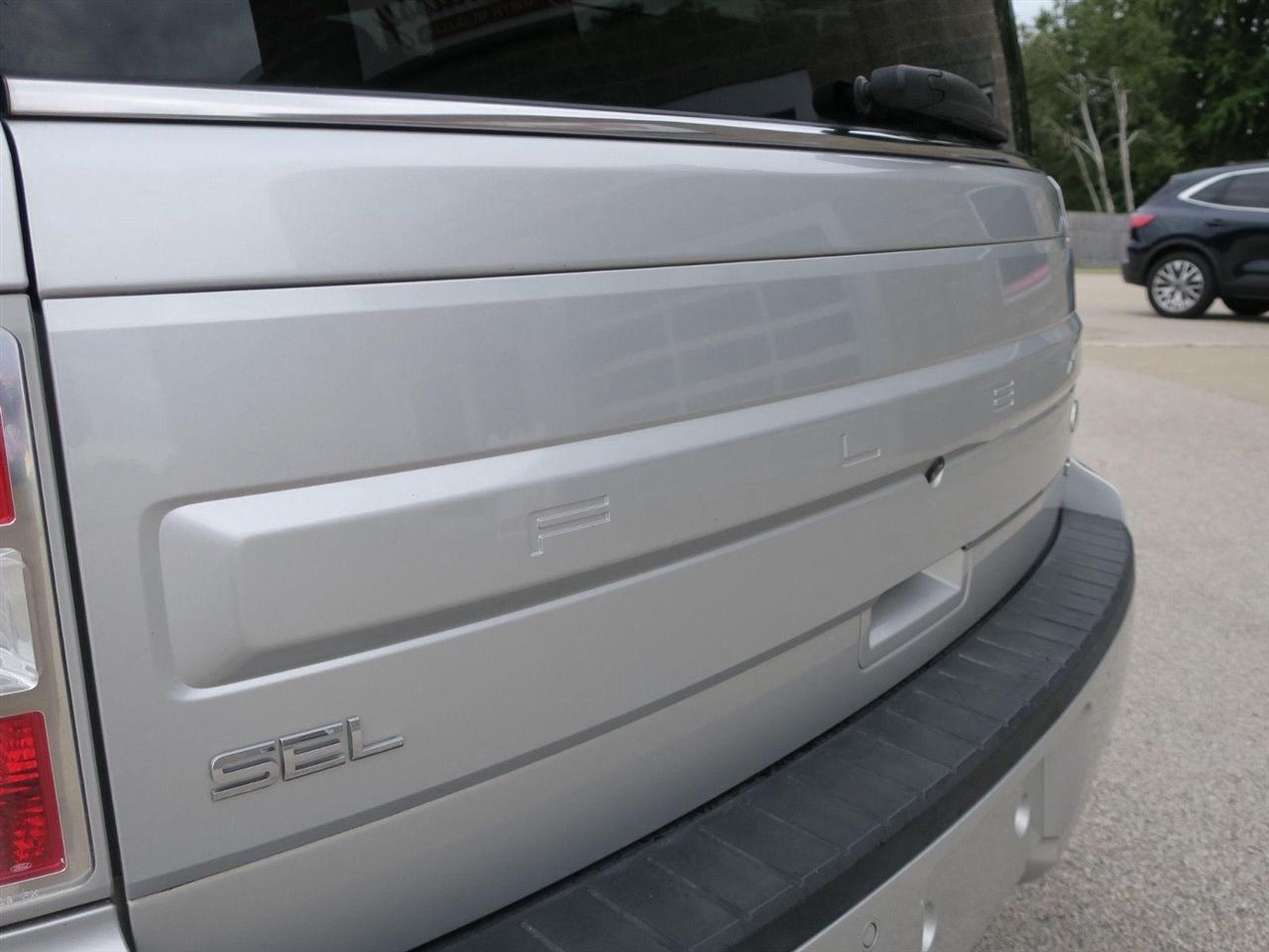 Ford Flex photo 11