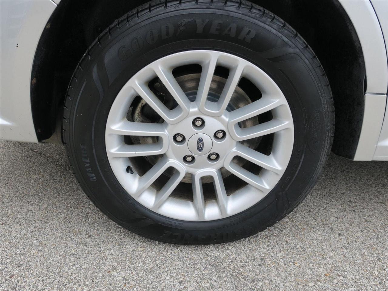 Ford Flex photo 12