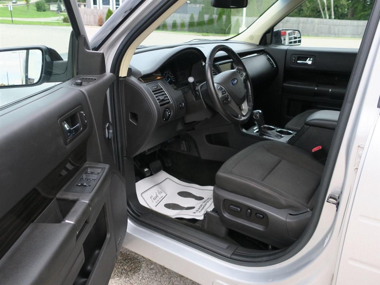 Ford Flex photo 14