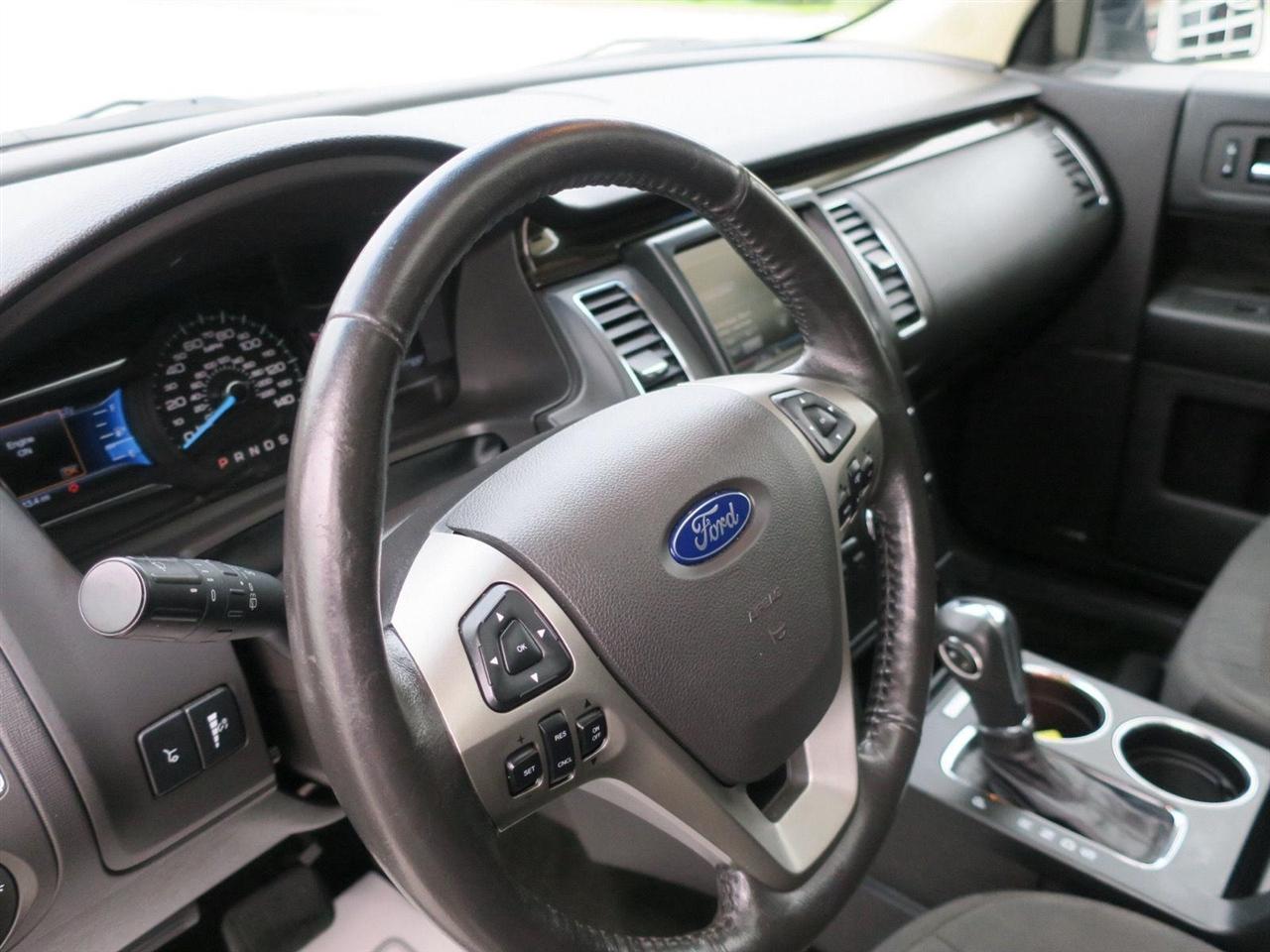 Ford Flex photo 15