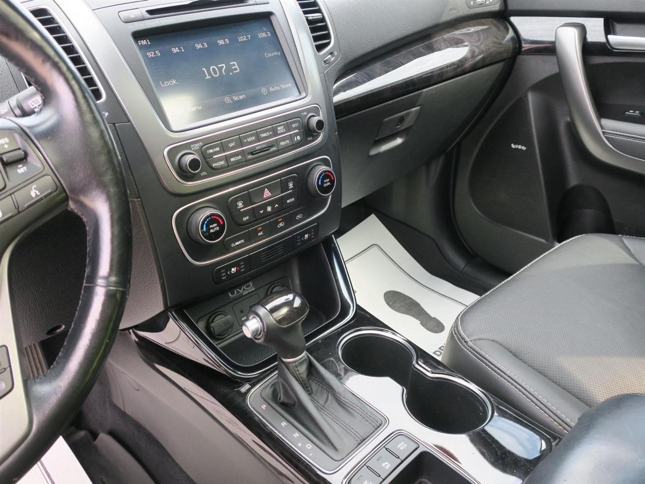 Kia Sorento 2WD 4dr V6 SX Limited 2014