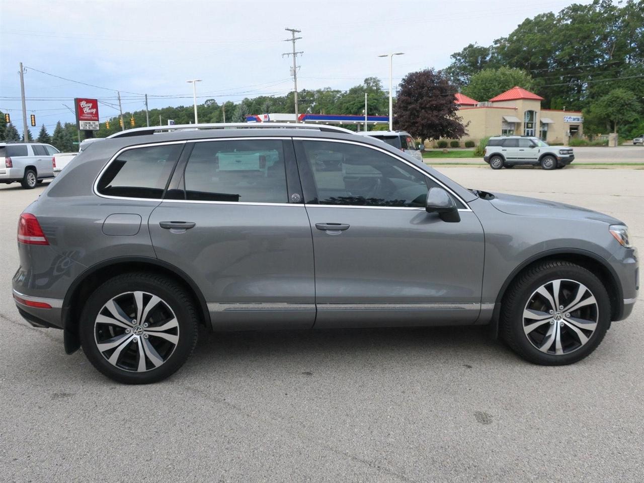 Volkswagen Touareg photo 5