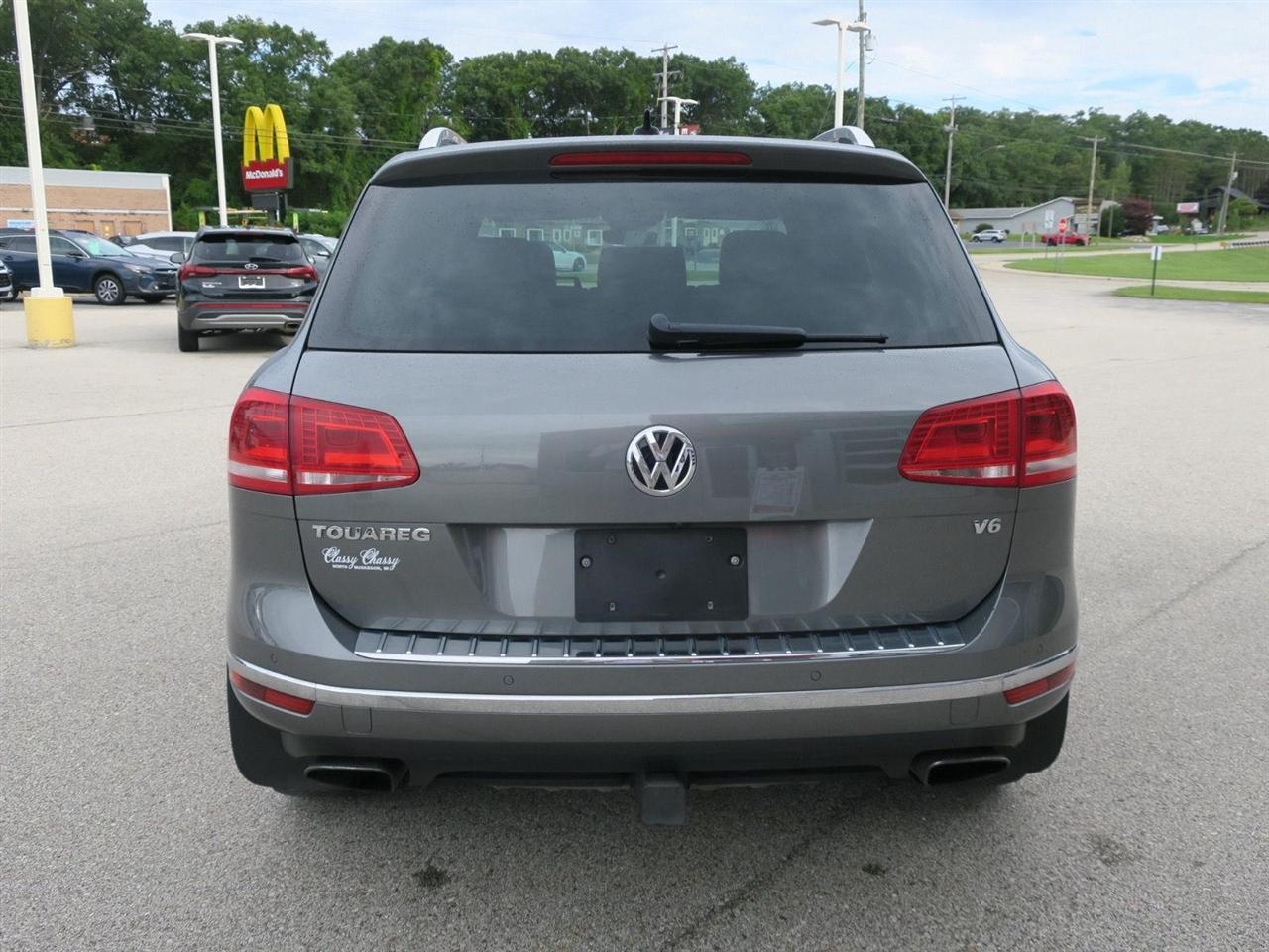 Volkswagen Touareg photo 8