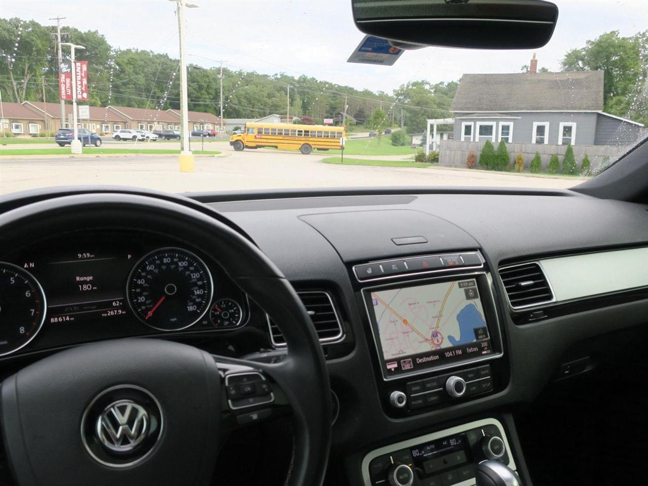 Volkswagen Touareg photo 22