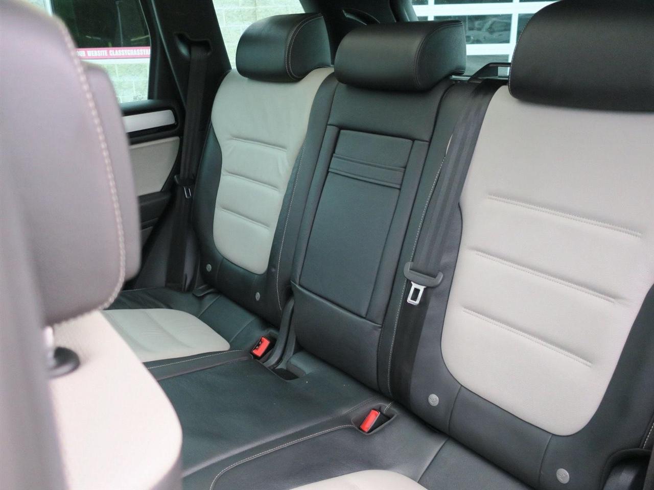 Volkswagen Touareg photo 24