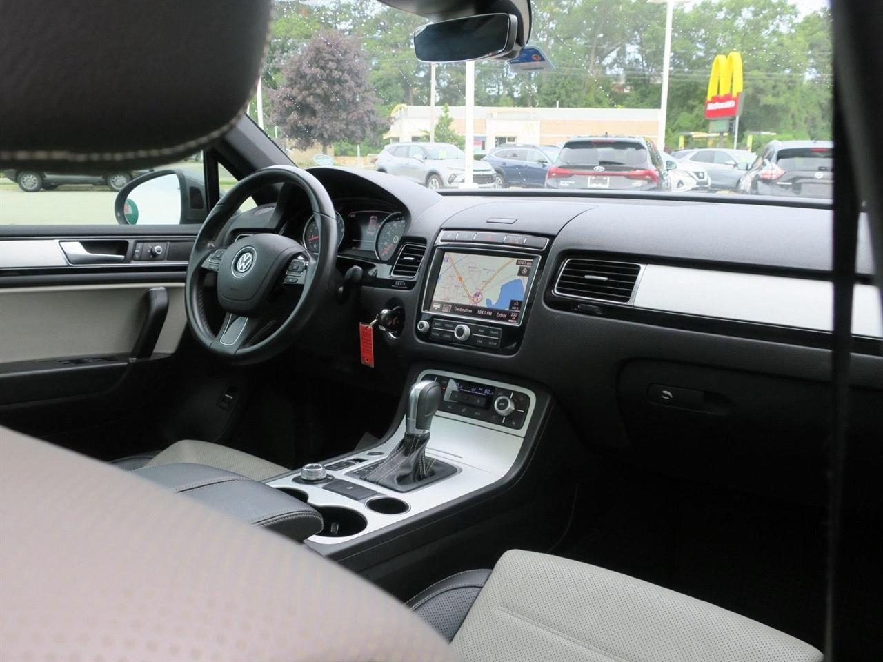 Volkswagen Touareg photo 27