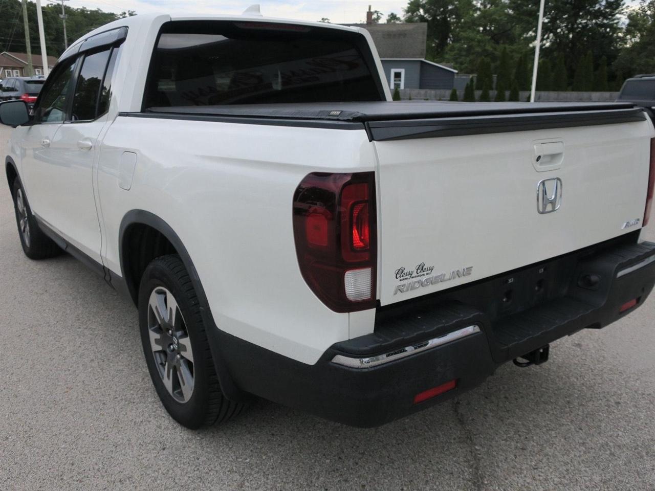 Honda Ridgeline photo 5