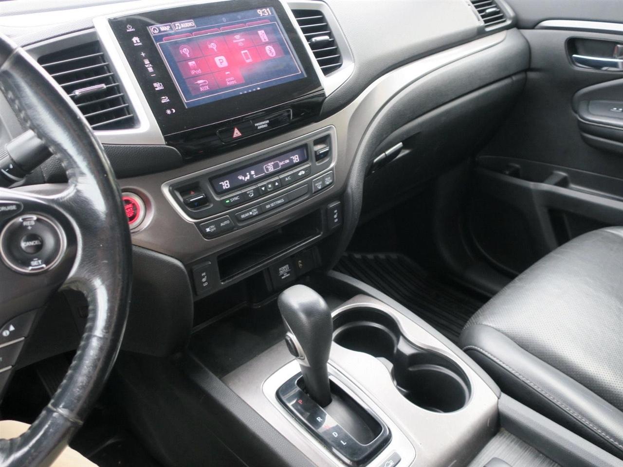Honda Ridgeline photo 16