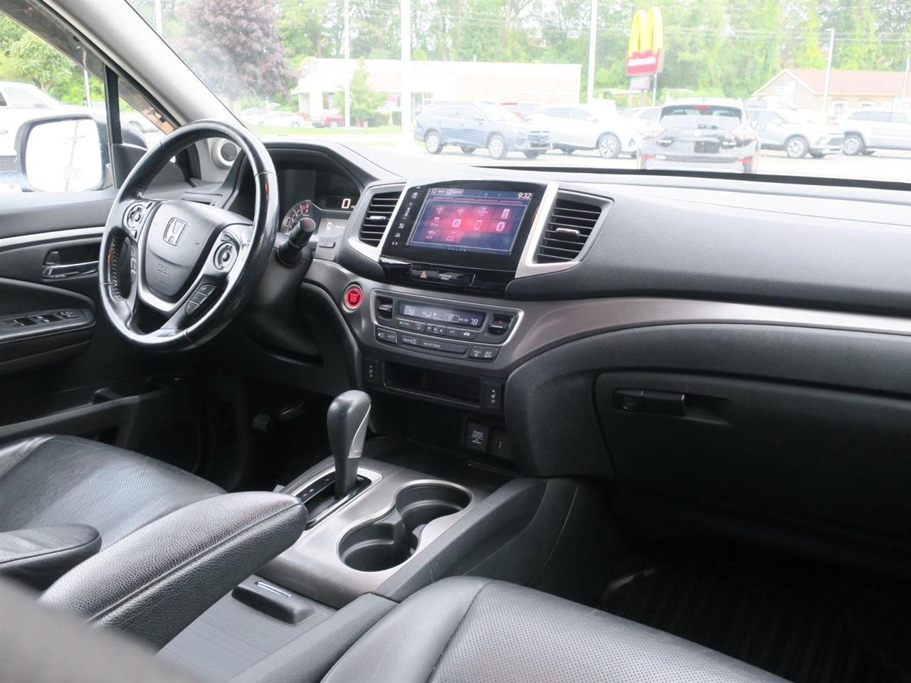 Honda Ridgeline photo 18